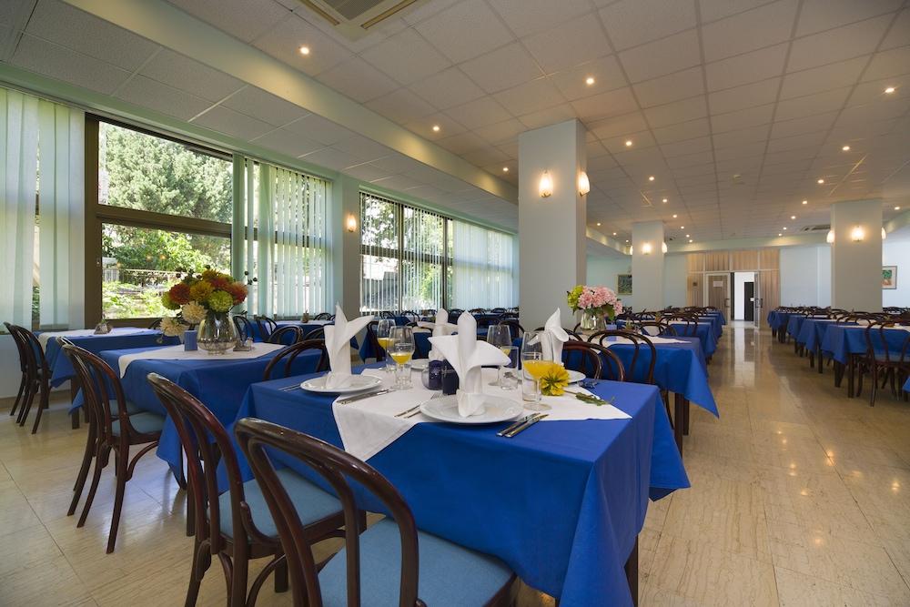 Hotel Laguna グラダツ エクステリア 写真