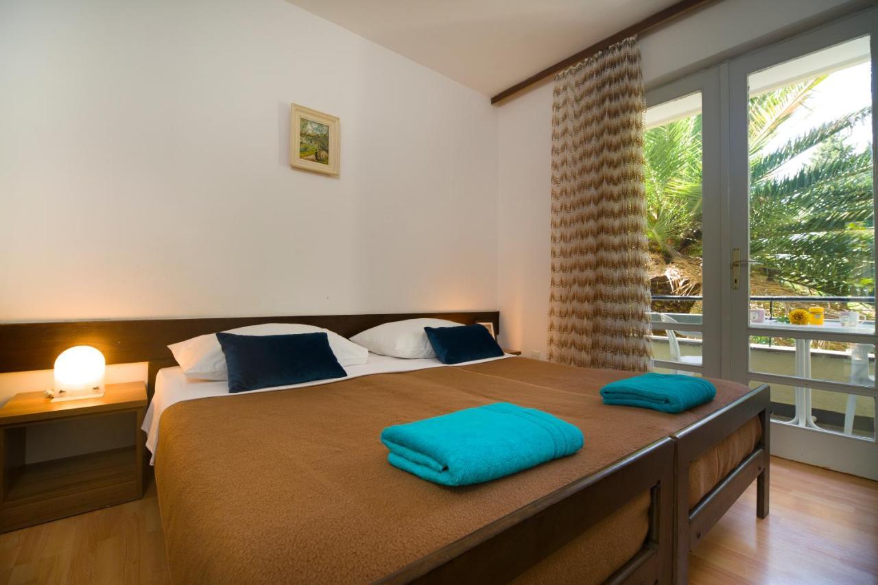 Hotel Laguna グラダツ エクステリア 写真