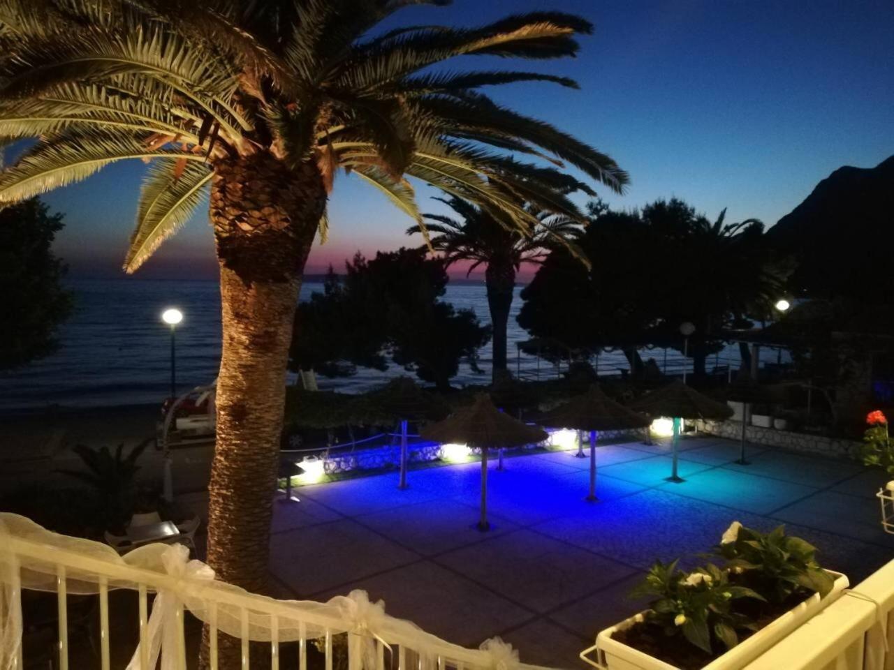 Hotel Laguna グラダツ エクステリア 写真