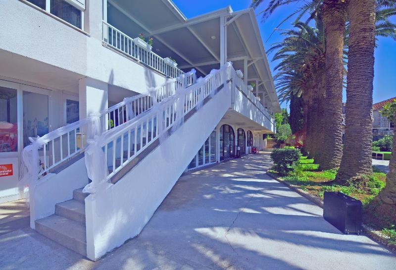 Hotel Laguna グラダツ エクステリア 写真